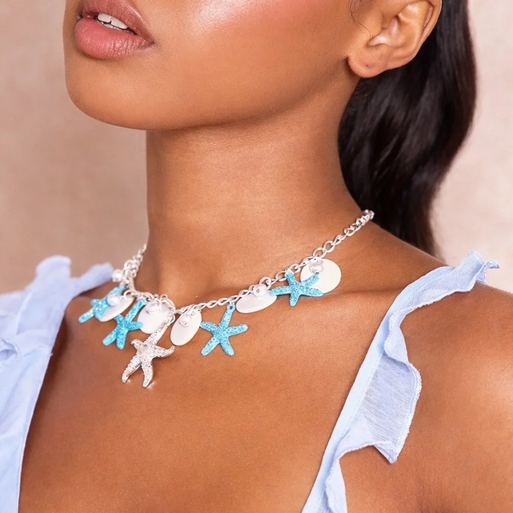 1209 NWT PrettyLittleThing Silver Starfish Charm Necklace